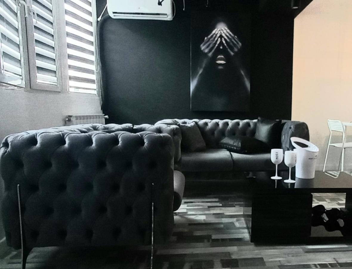 Naumovski Apartments Szkopje Kültér fotó